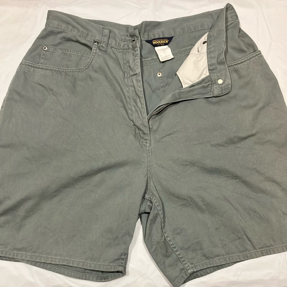 EUC Sz 14 Woolrich sage twill shorts